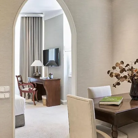 The Kefalari Otel 4*