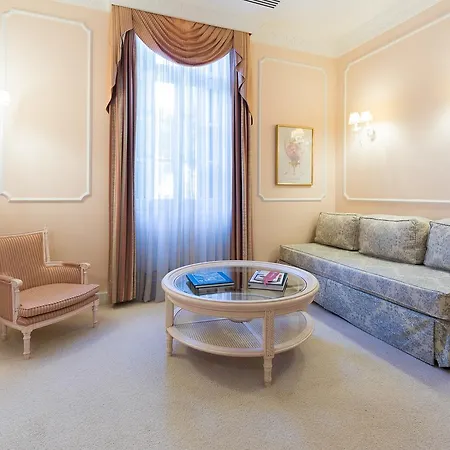 Hotel The Kefalari 4*