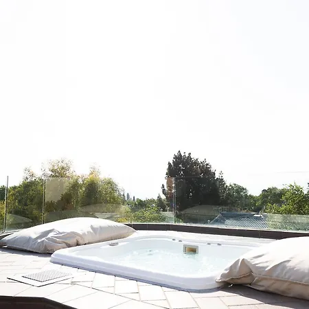 Hotell The Kefalari 4*